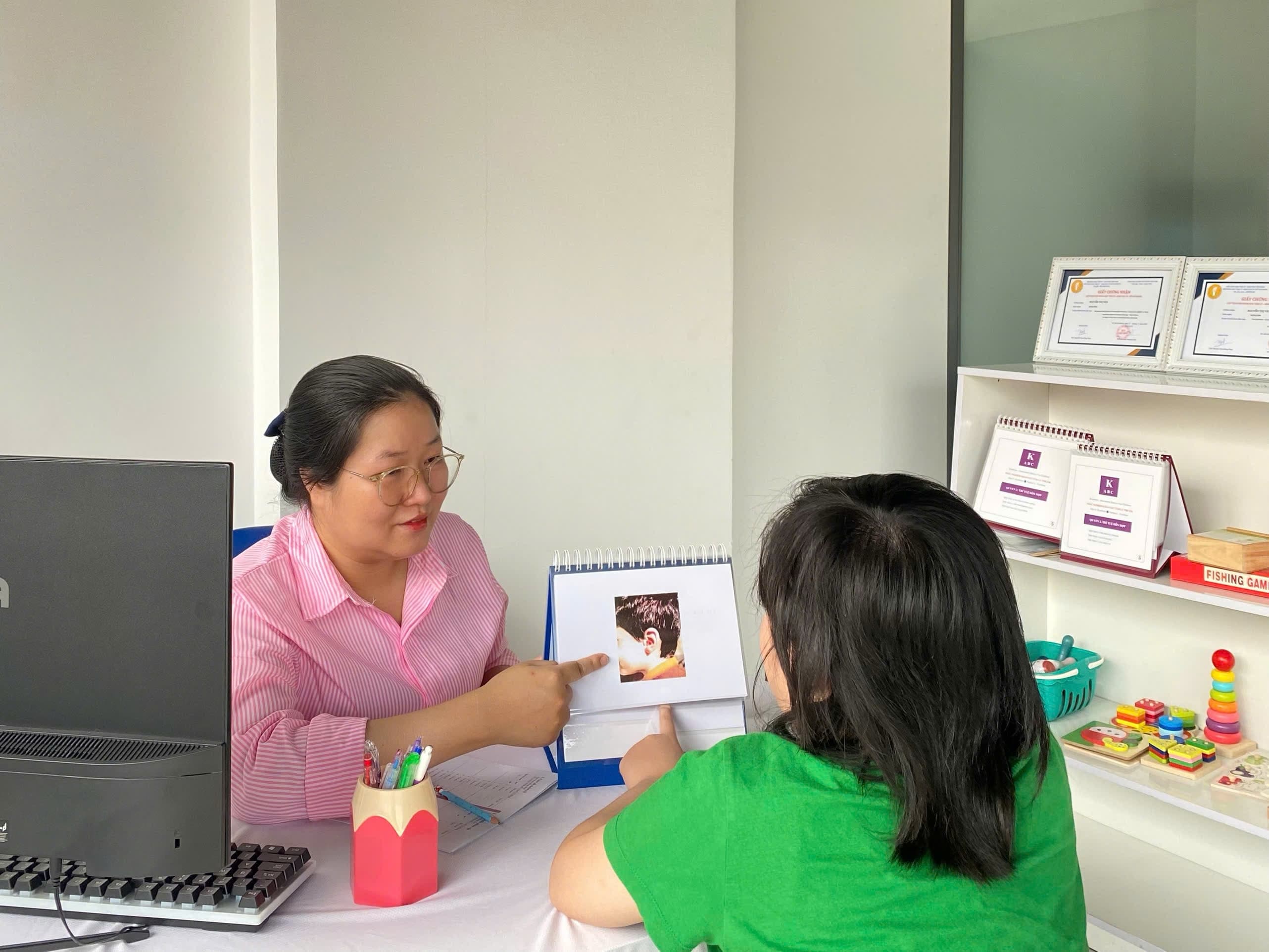 Tham vấn, điều trị tâm lý