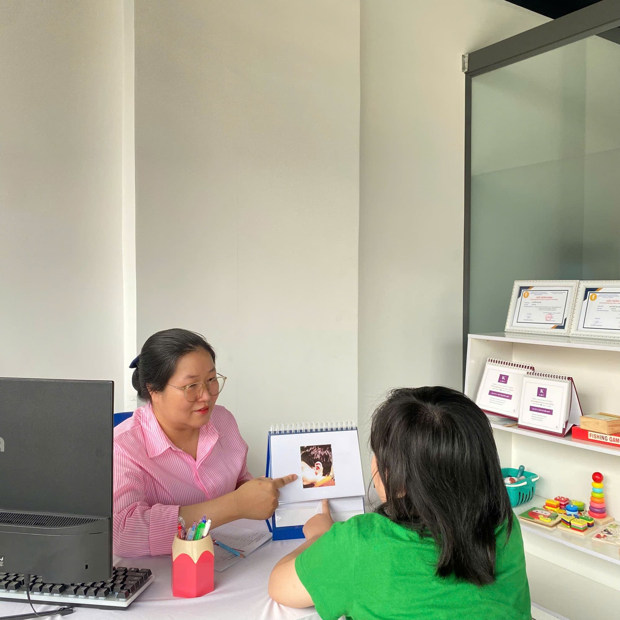 Tham vấn, điều trị tâm lý